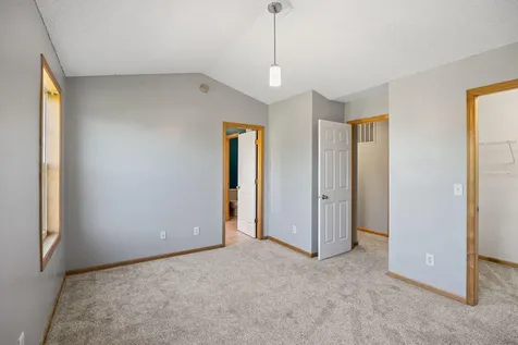 1893 Clover Meadow Drive Chaska MN 55318