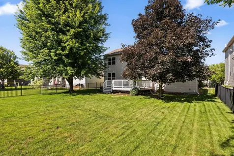 1893 Clover Meadow Drive Chaska MN 55318
