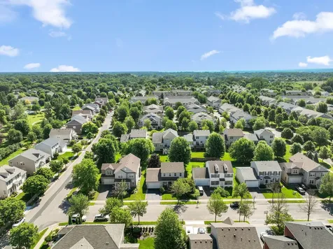 1893 Clover Meadow Drive Chaska MN 55318