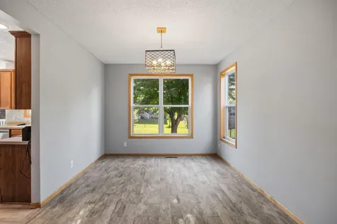 1893 Clover Meadow Drive Chaska MN 55318