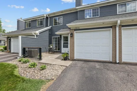 1795 Donegal Drive Woodbury MN 55125