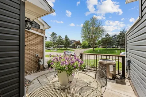 1795 Donegal Drive Woodbury MN 55125