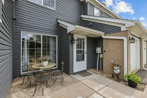 1795 Donegal Drive Woodbury MN 55125