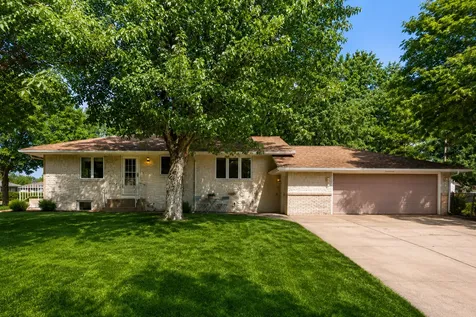 558 113th Lane NW Coon Rapids MN 55448