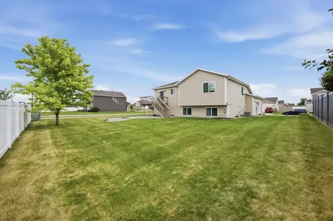 1210 30th Avenue W West Fargo ND 58078
