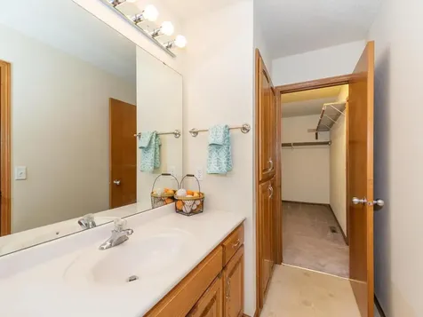 1027 6th Avenue NE Buffalo MN 55313