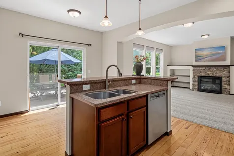 4712 102nd Trail N Minneapolis MN 55443