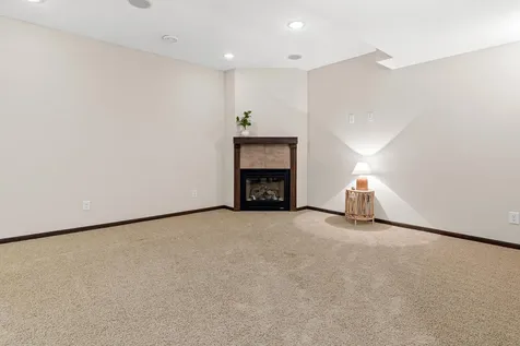 4712 102nd Trail N Minneapolis MN 55443
