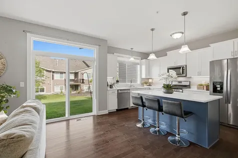 617 Hideaway Lane Woodbury MN 55129