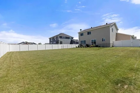 2420 Harbor Lane West Fargo ND 58078