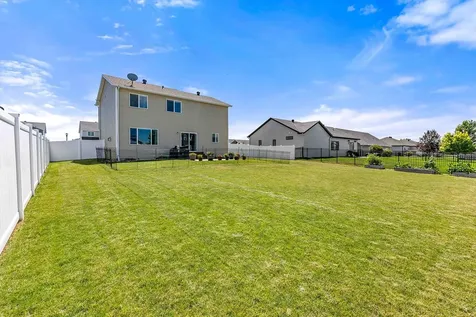 2420 Harbor Lane West Fargo ND 58078