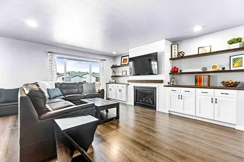 2420 Harbor Lane West Fargo ND 58078