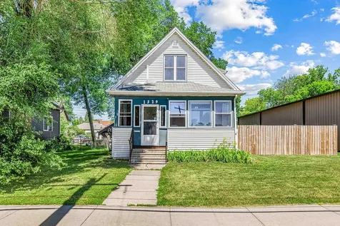 1329 1st Avenue N Fargo ND 58102