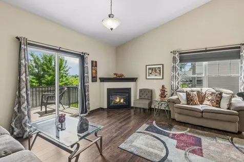 2588 Vierling Drive E Shakopee MN 55379