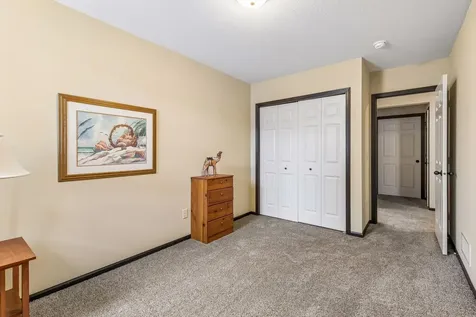 2588 Vierling Drive E Shakopee MN 55379