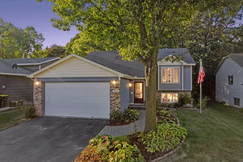 10553 166th Street W Lakeville MN 55044