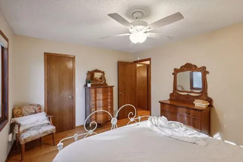 10553 166th Street W Lakeville MN 55044