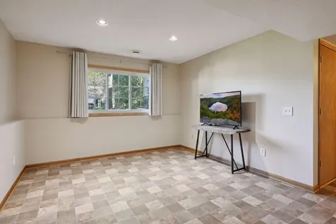 10553 166th Street W Lakeville MN 55044