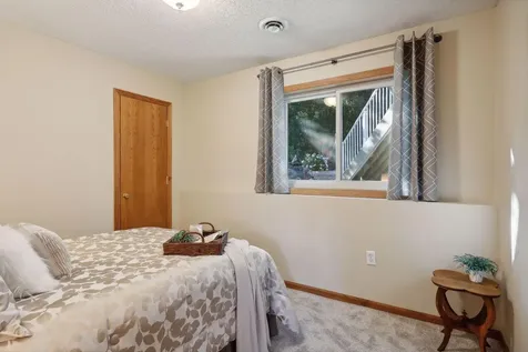 10553 166th Street W Lakeville MN 55044