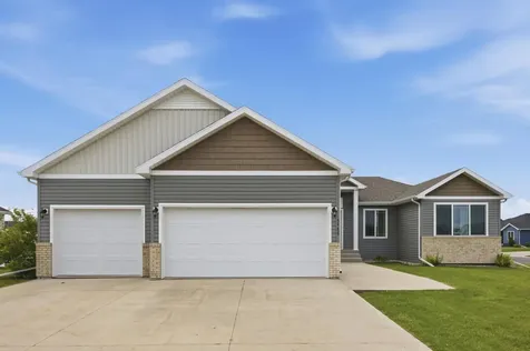 5486 Tyler Avenue S Fargo ND 58104