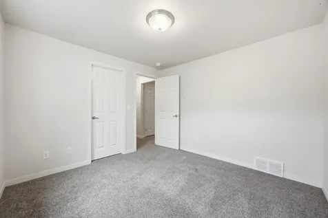 5486 Tyler Avenue S Fargo ND 58104