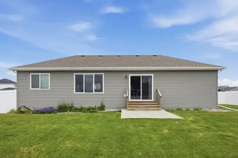 5486 Tyler Avenue S Fargo ND 58104
