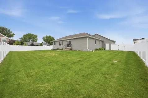 5486 Tyler Avenue S Fargo ND 58104