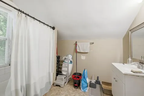 2815 Irving Avenue N Minneapolis MN 55411