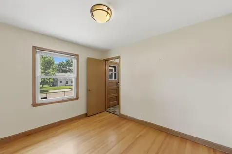 3426 Zenith Avenue N Robbinsdale MN 55422