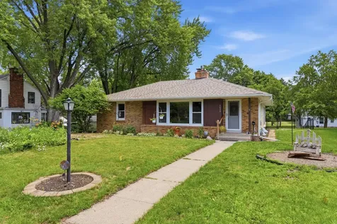 3426 Zenith Avenue N Robbinsdale MN 55422