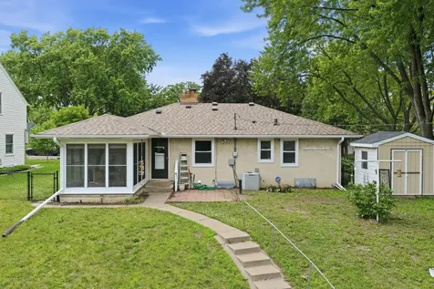 3426 Zenith Avenue N Robbinsdale MN 55422