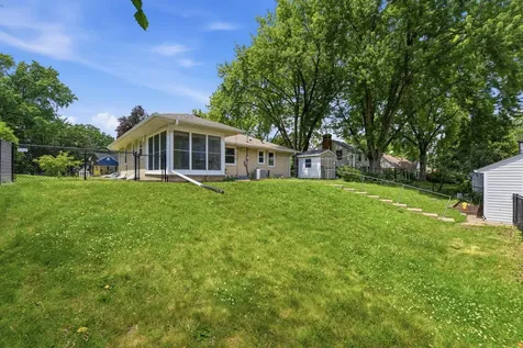 3426 Zenith Avenue N Robbinsdale MN 55422
