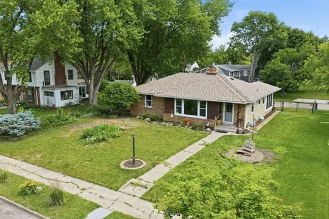 3426 Zenith Avenue N Robbinsdale MN 55422
