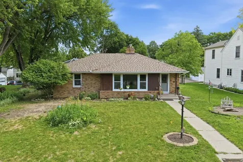 3426 Zenith Avenue N Robbinsdale MN 55422