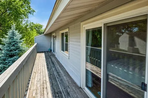 954 Carmel Court Shoreview MN 55126