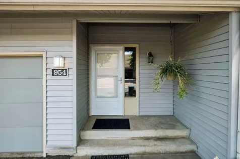 954 Carmel Court Shoreview MN 55126
