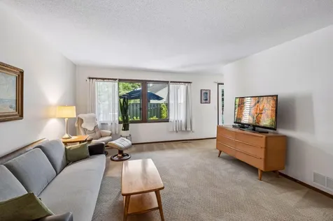 954 Carmel Court Shoreview MN 55126