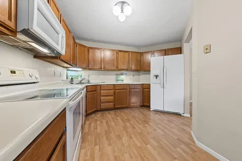 1560 Wheelock Lane Saint Paul MN 55117