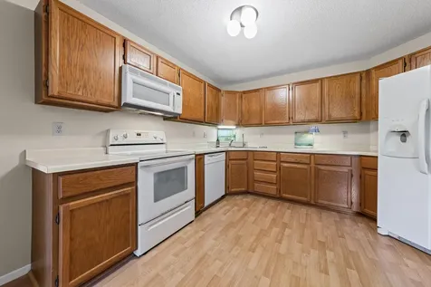 1560 Wheelock Lane Saint Paul MN 55117