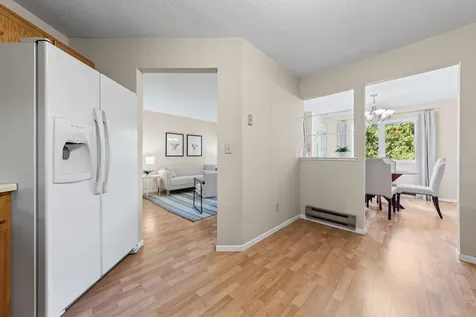 1560 Wheelock Lane Saint Paul MN 55117