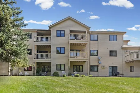 1560 Wheelock Lane Saint Paul MN 55117