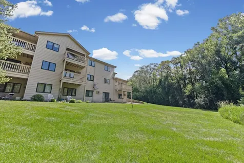 1560 Wheelock Lane Saint Paul MN 55117