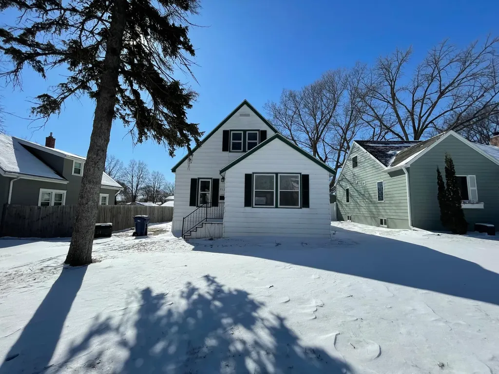 911 W Cavour Avenue Fergus Falls MN 56537