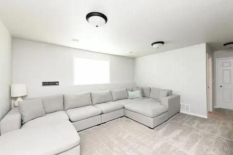 1444 69 Avenue S Fargo ND 58104