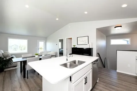 1444 69 Avenue S Fargo ND 58104