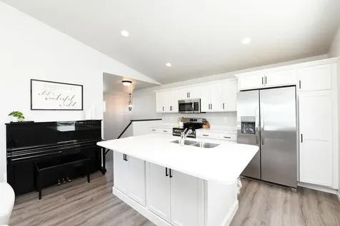 1444 69 Avenue S Fargo ND 58104