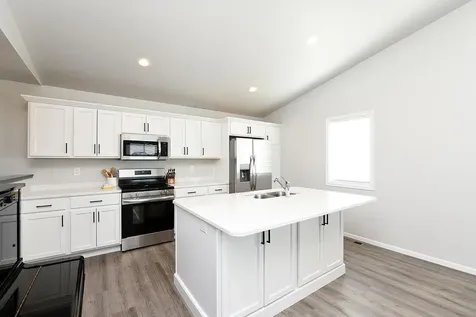 1444 69 Avenue S Fargo ND 58104