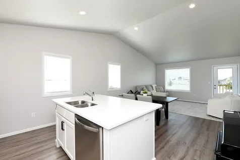 1444 69 Avenue S Fargo ND 58104