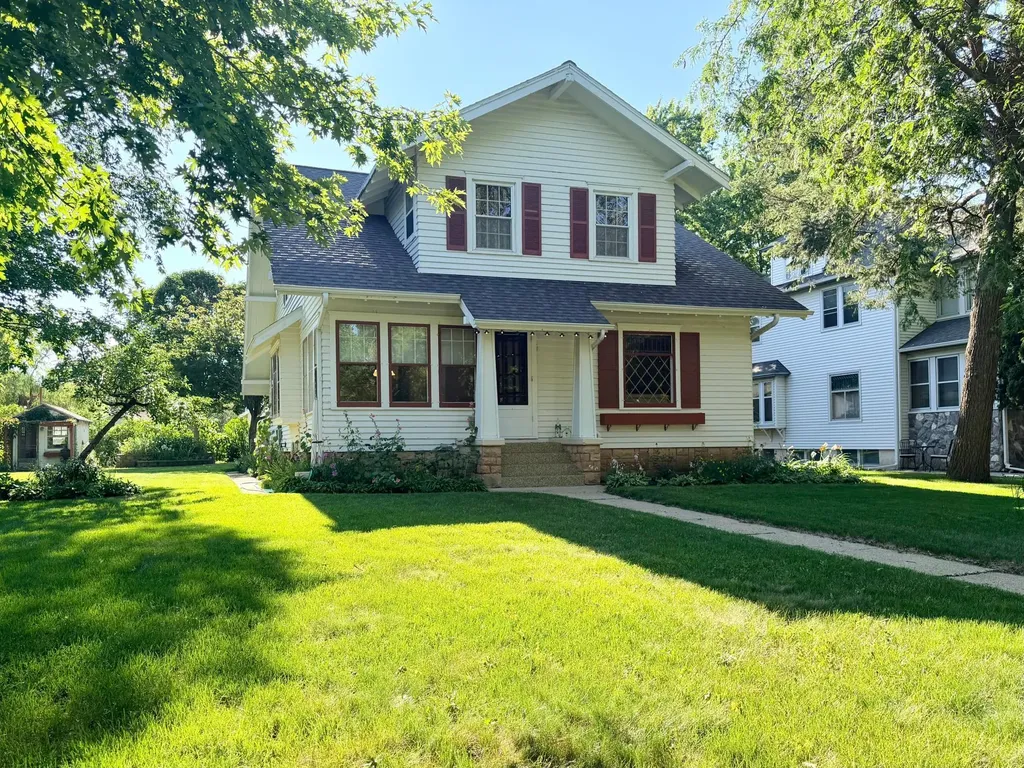 605 Park Street Jackson MN 56143