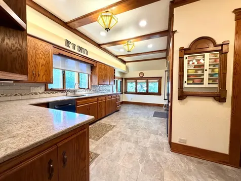 605 Park Street Jackson MN 56143